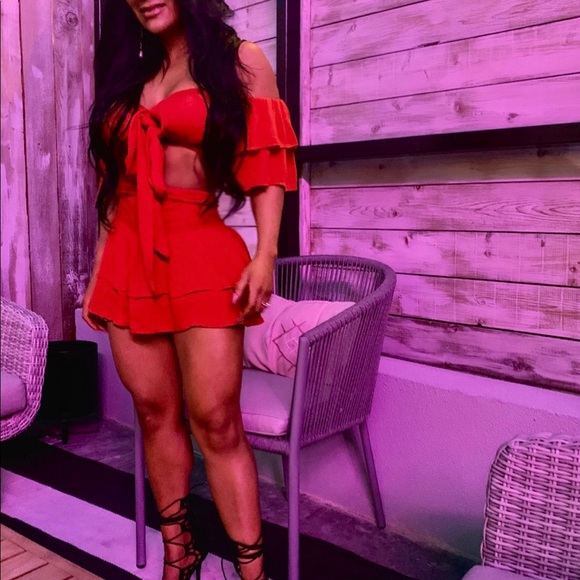 Meet your Posher, Janet - Picture 9 of 9